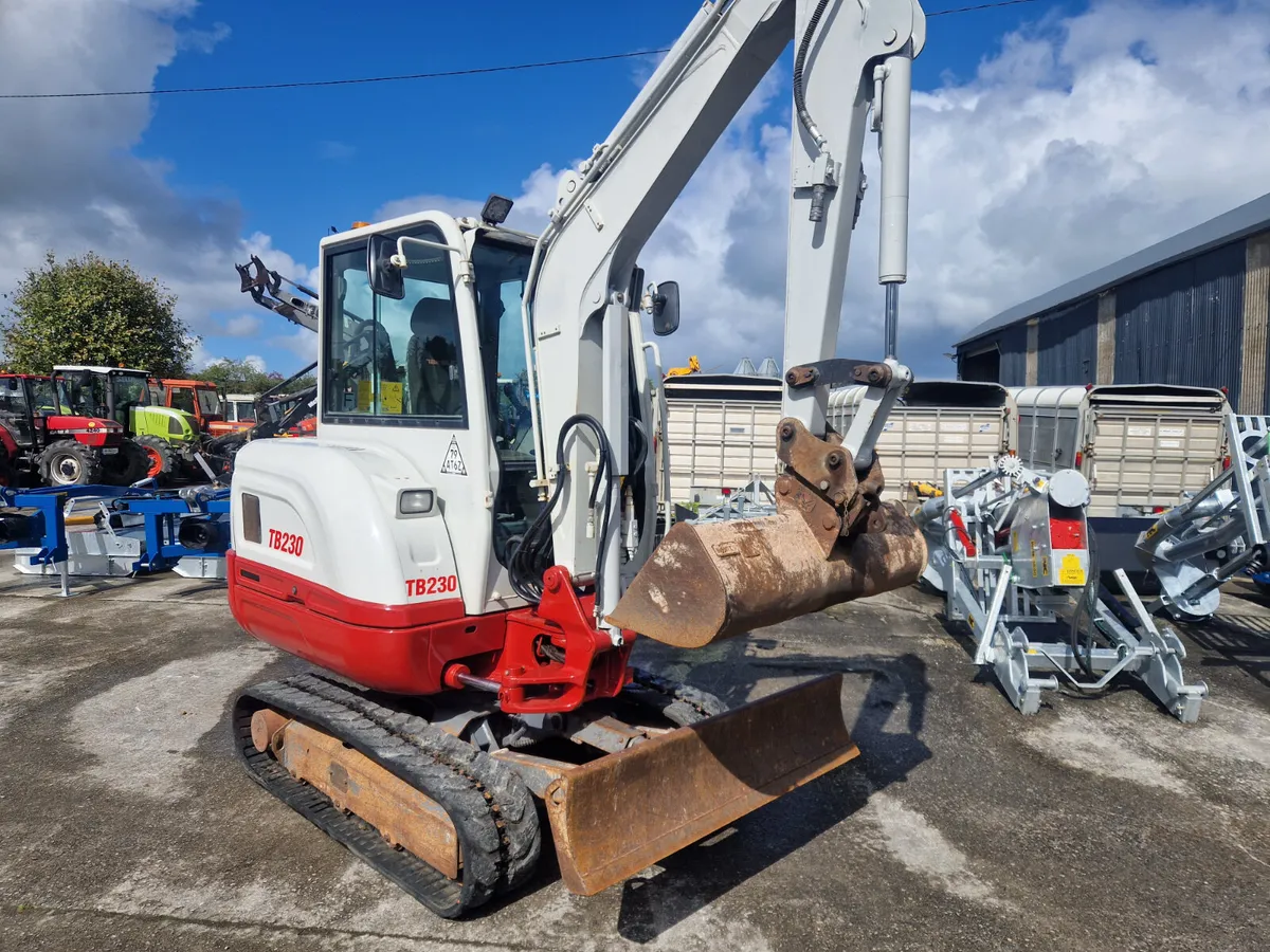 2019 Takeuchi tb230 - Image 3