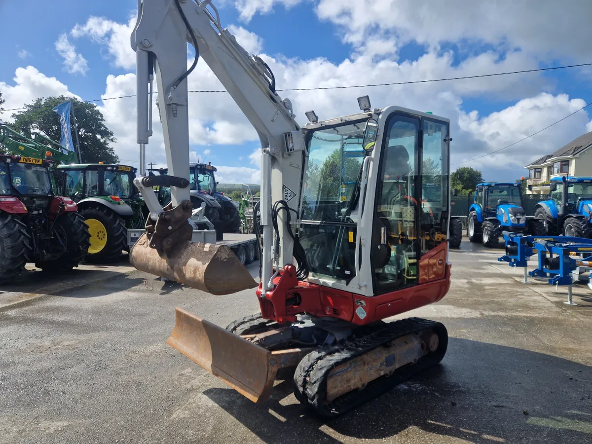 2019 Takeuchi tb230 - Image 2