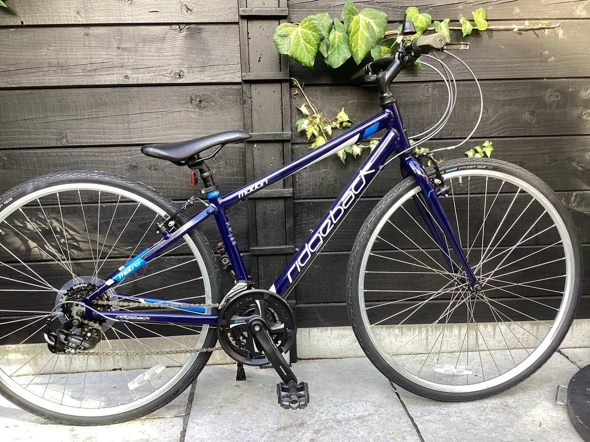 SHOWROOM CONDITION BICYCLE - Image 1
