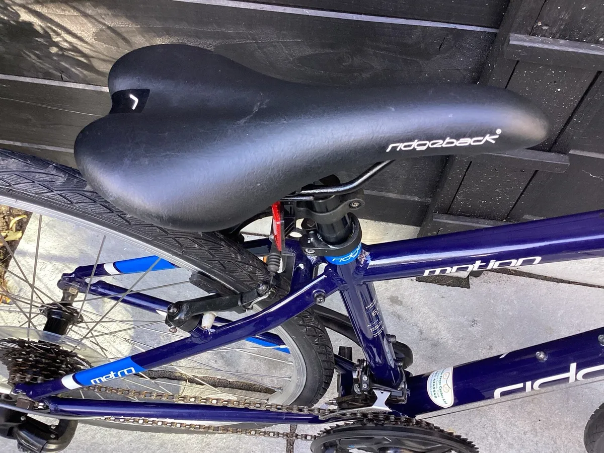SHOWROOM CONDITION BICYCLE - Image 4