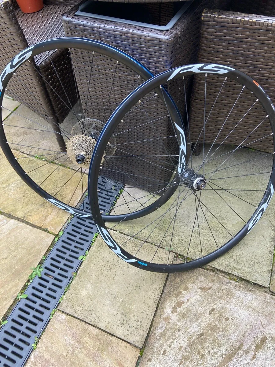 Shimano R/S. Bicycle. Wheels - Image 1