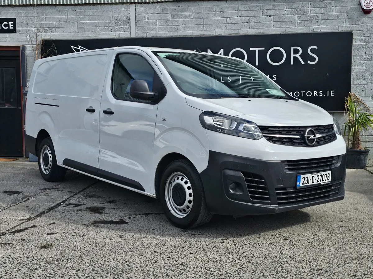 OPEL VIVARO LWB // TWIN SLIDING DOORS - Image 1