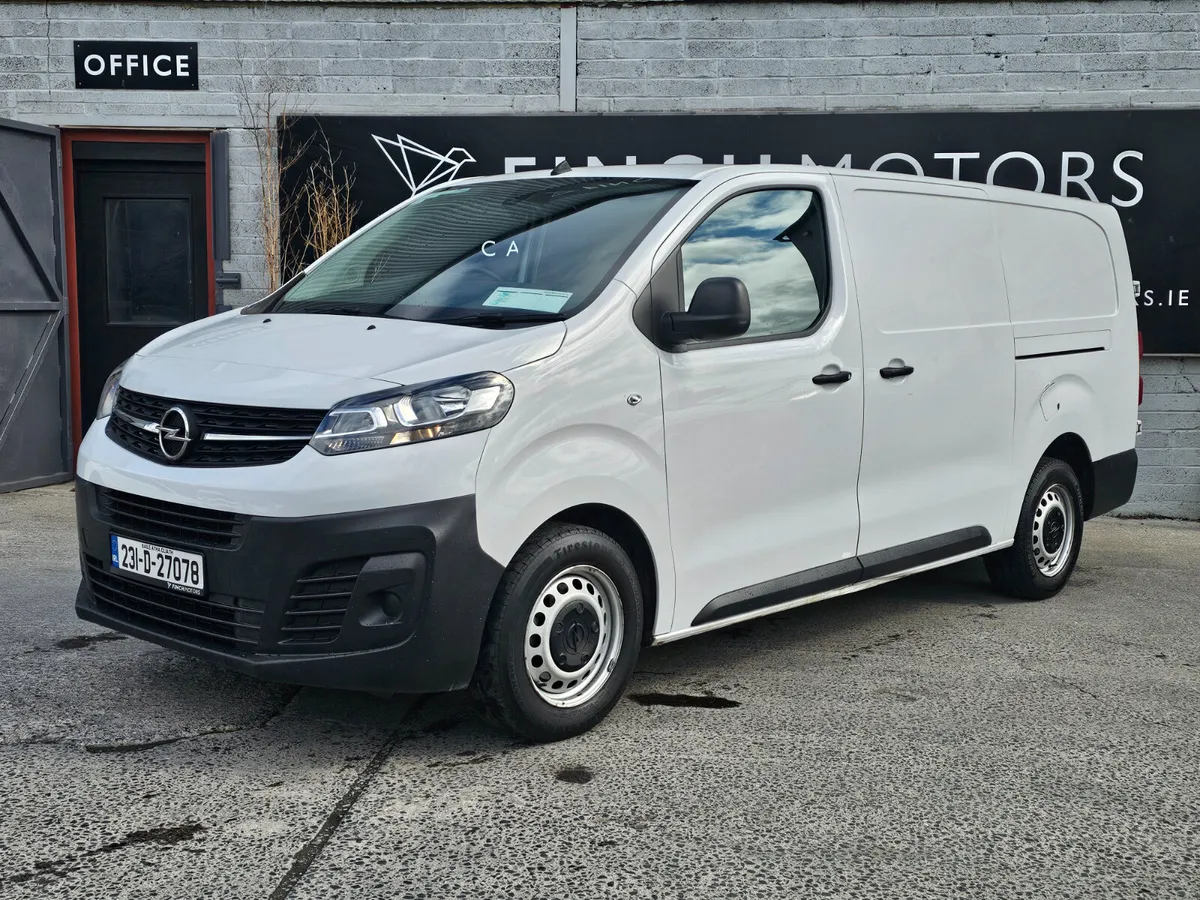 OPEL VIVARO LWB // TWIN SLIDING DOORS - Image 3