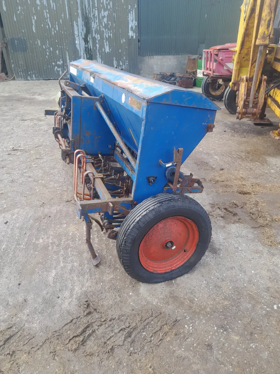 Fiona Seed Drill – for parts or restoration - Image 1