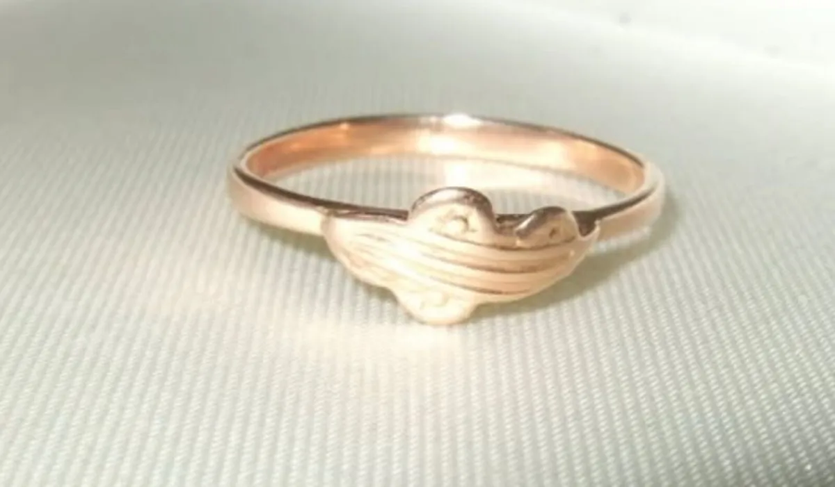 Vintage 14ct Gold Unisex Ring – Fully Hallmarked - Image 1