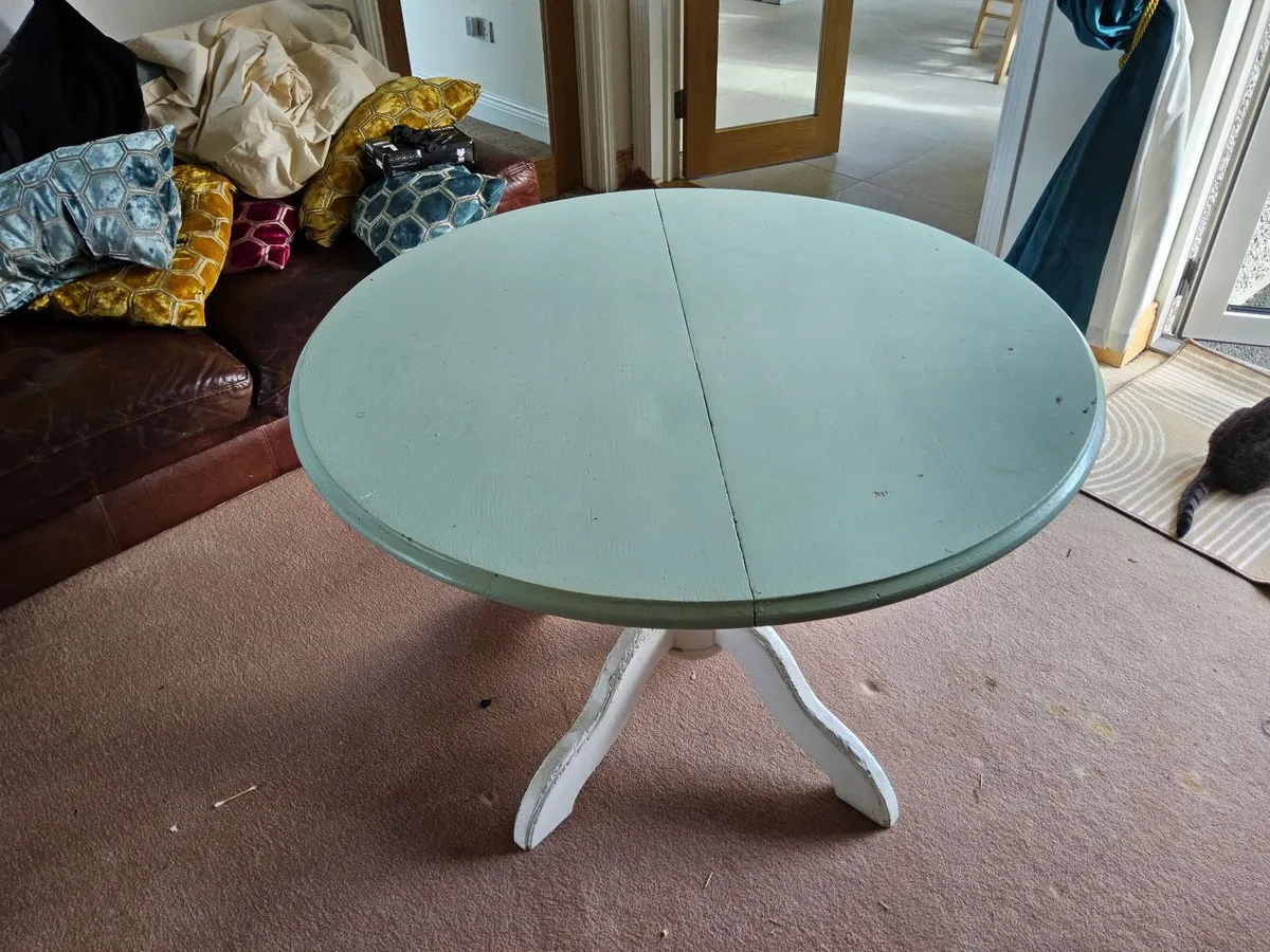 Extending kitchen table - Image 1