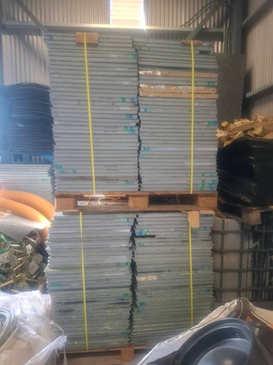 Flooring - Image 1