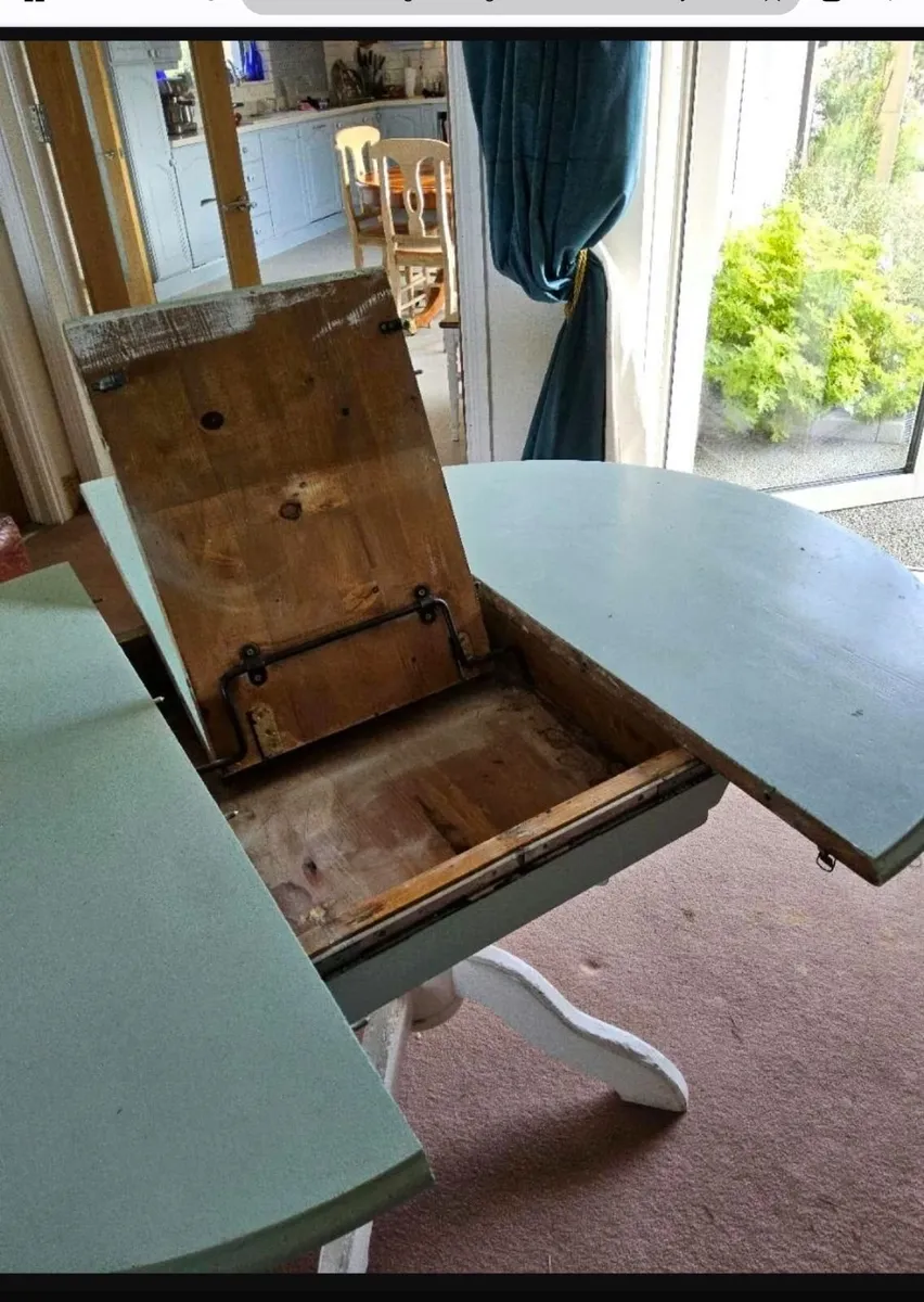 Extending kitchen table - Image 3