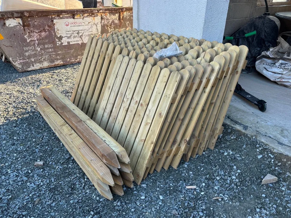 Wooden Fencing, stakes, gate, hinges and lock - Image 2