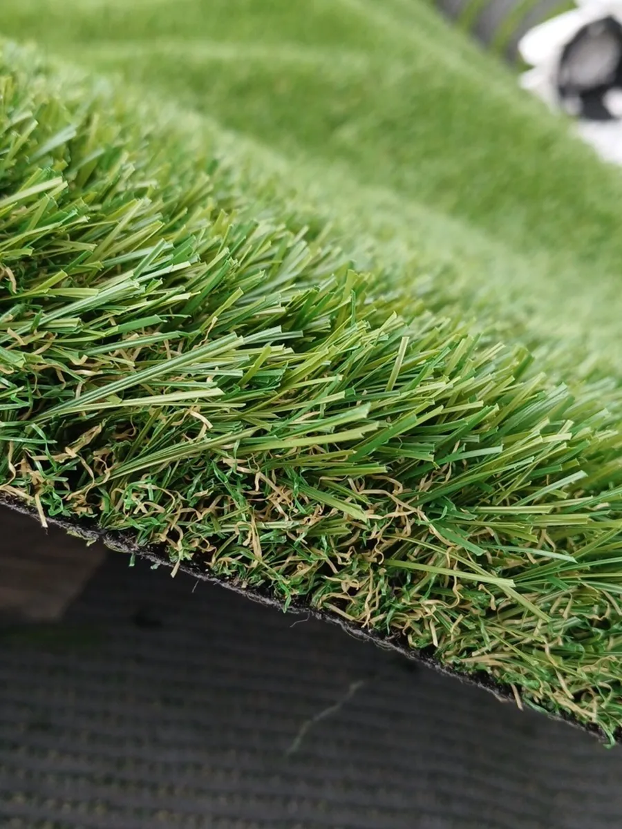 45mm Artificial Grass – €14 per m² / €11.80 per - Image 1