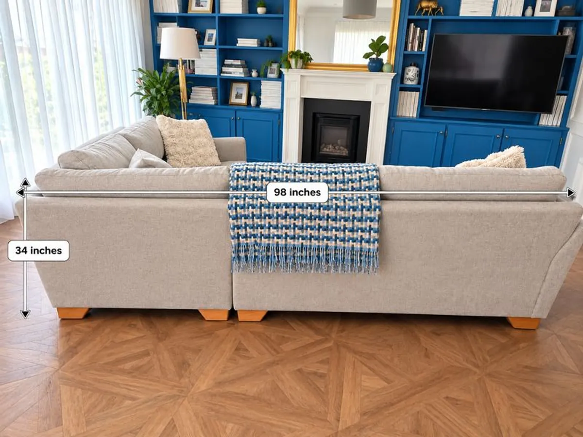 Couch - Image 3