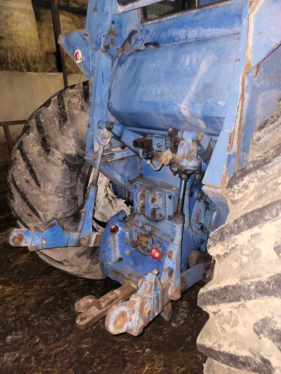 Ford 9600 - Image 4