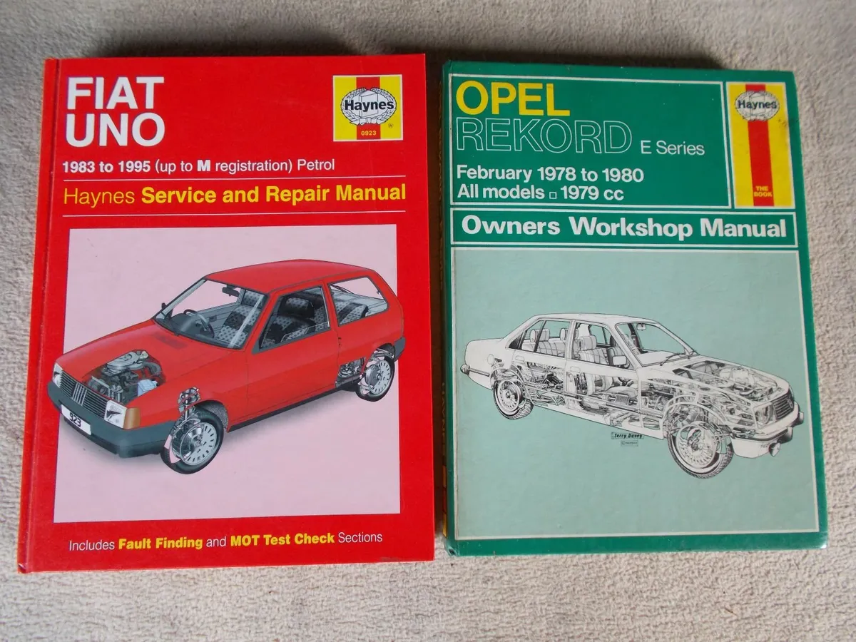 Two 'Hayes' Car Maintenance Books - Image 1