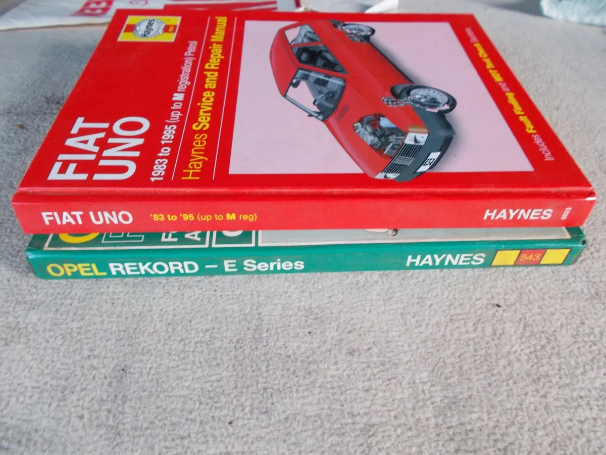 Two 'Hayes' Car Maintenance Books - Image 3