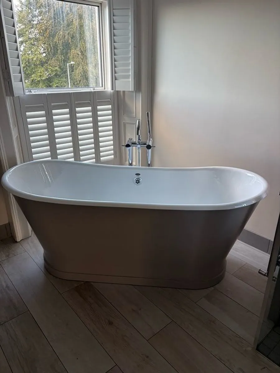 Cast Iron Bath - Image 1
