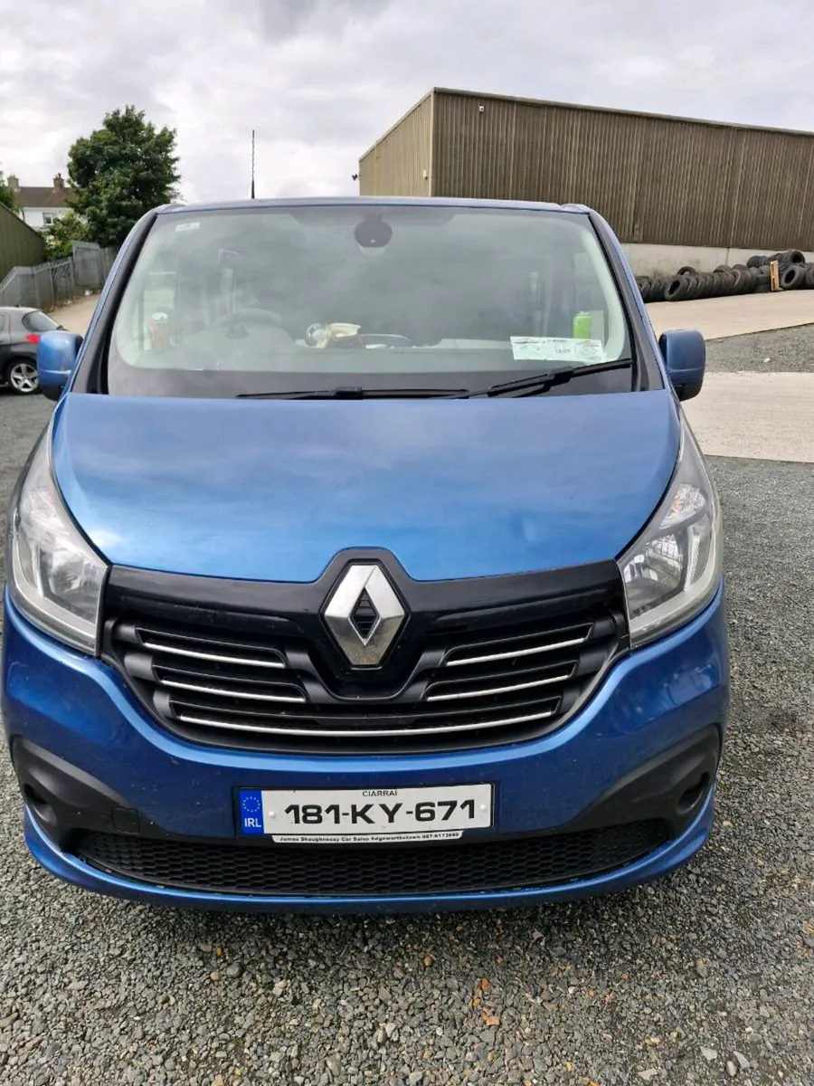 Renault trafic crewcab - Image 1