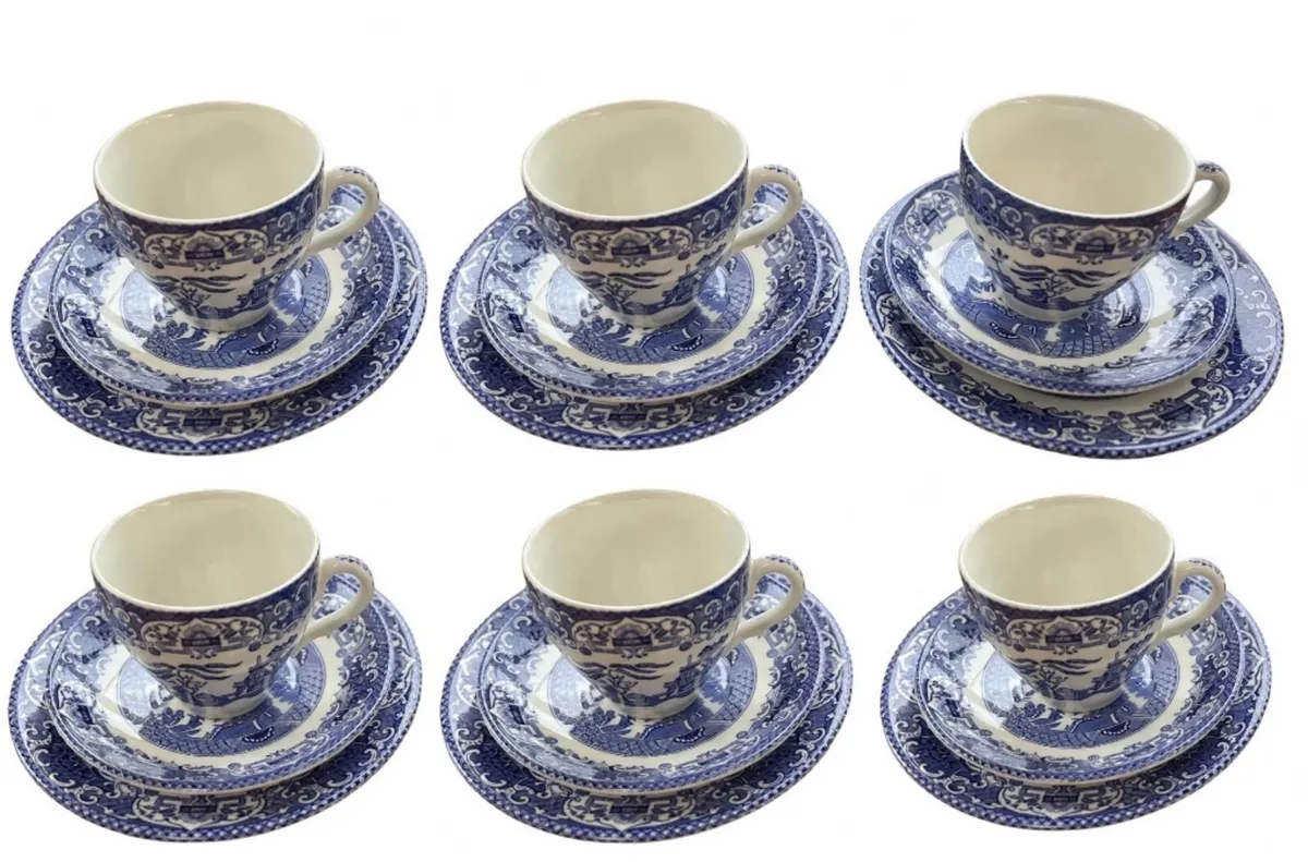 Vintage Blue Willow 18 pieces - Image 1