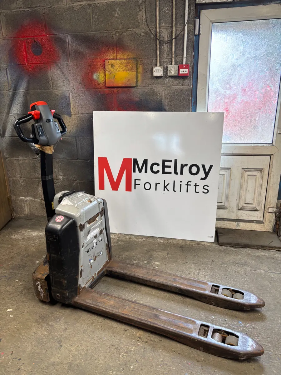 Second hand electric pallet truck - Image 1