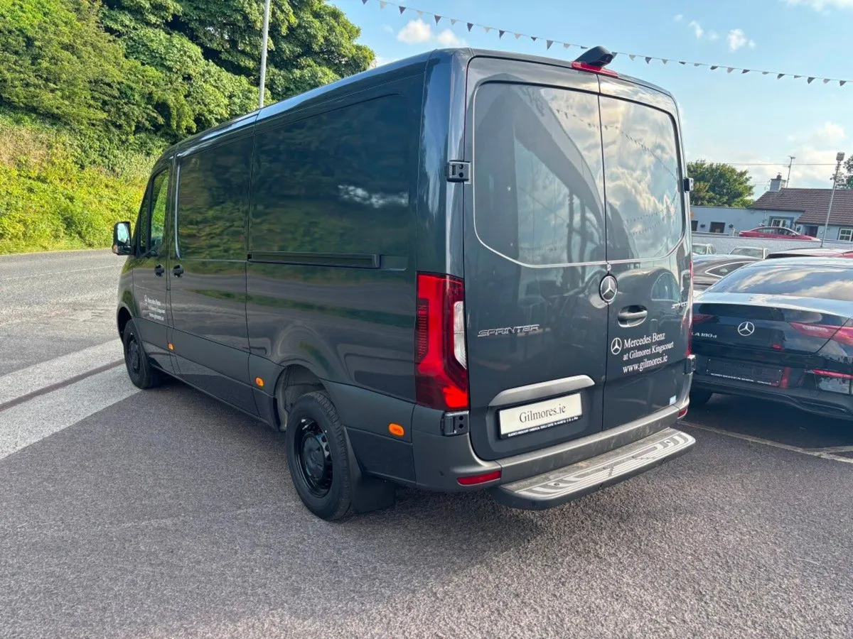 Mercedes-Benz Sprinter 2.0 - Image 2