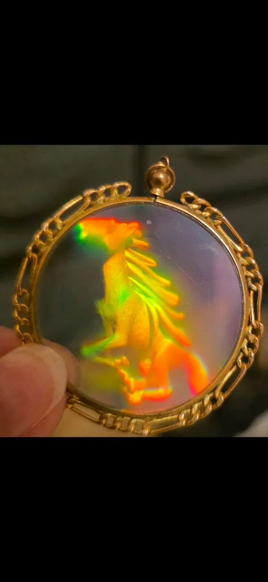 Vintage 70s  Gold  Glass Hologram of rearing Horse - Image 1