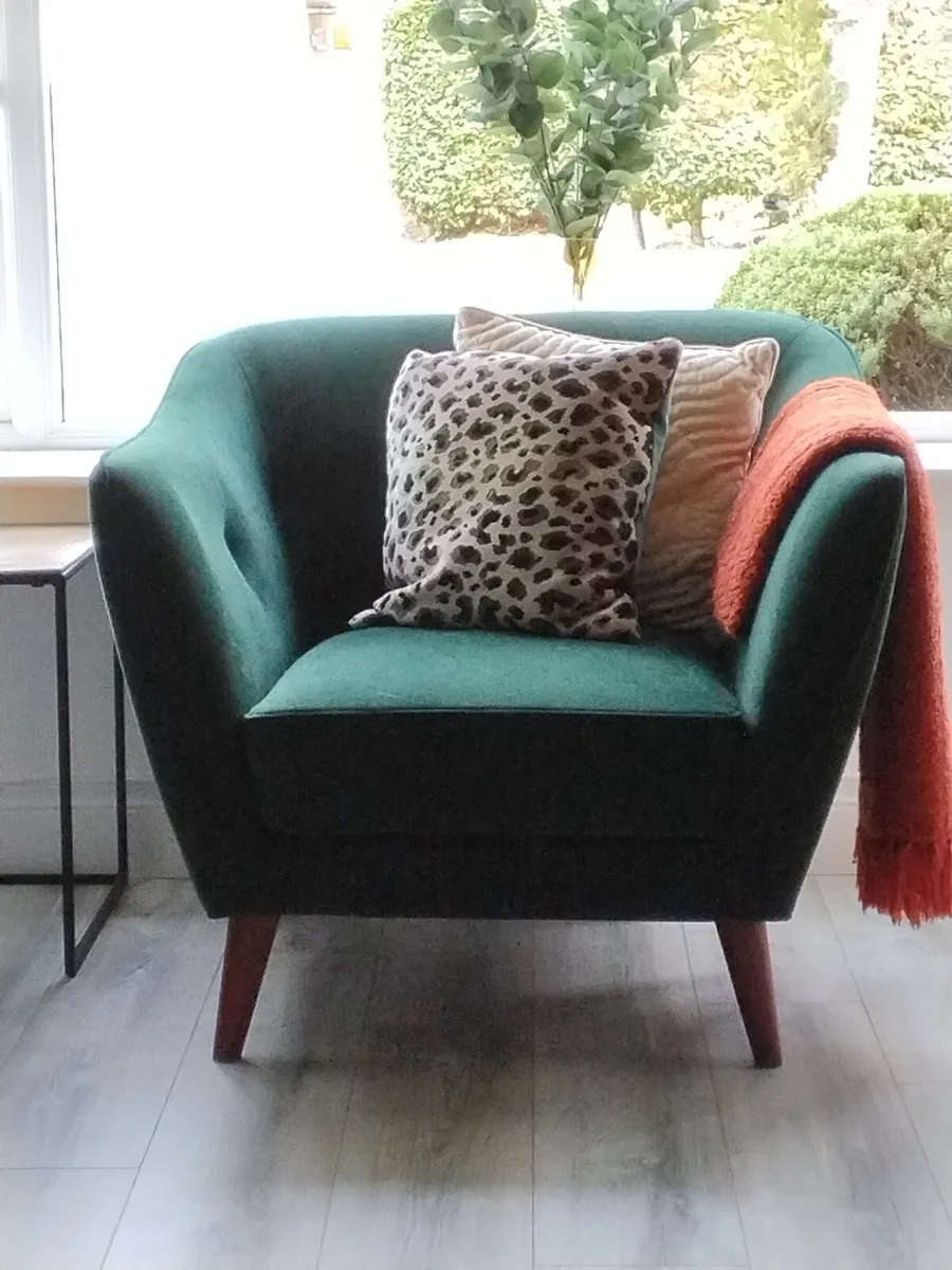 Accent chair