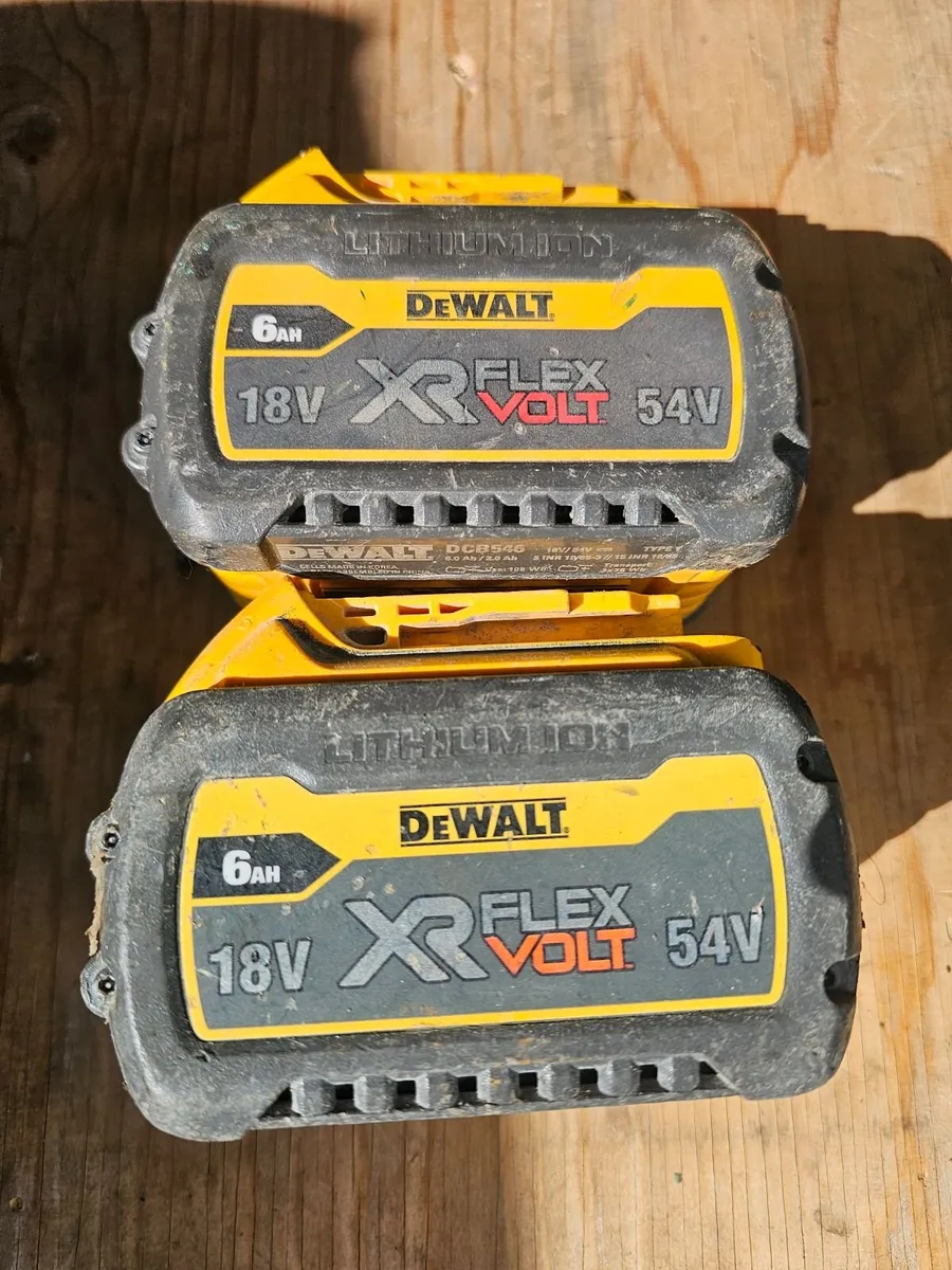 Dewalt 6amp battery