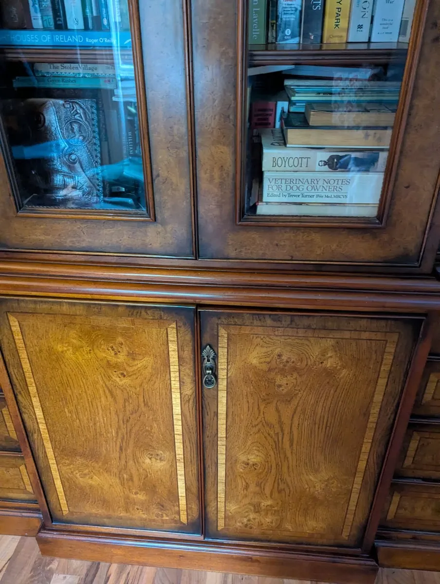 Bookcase - Image 4