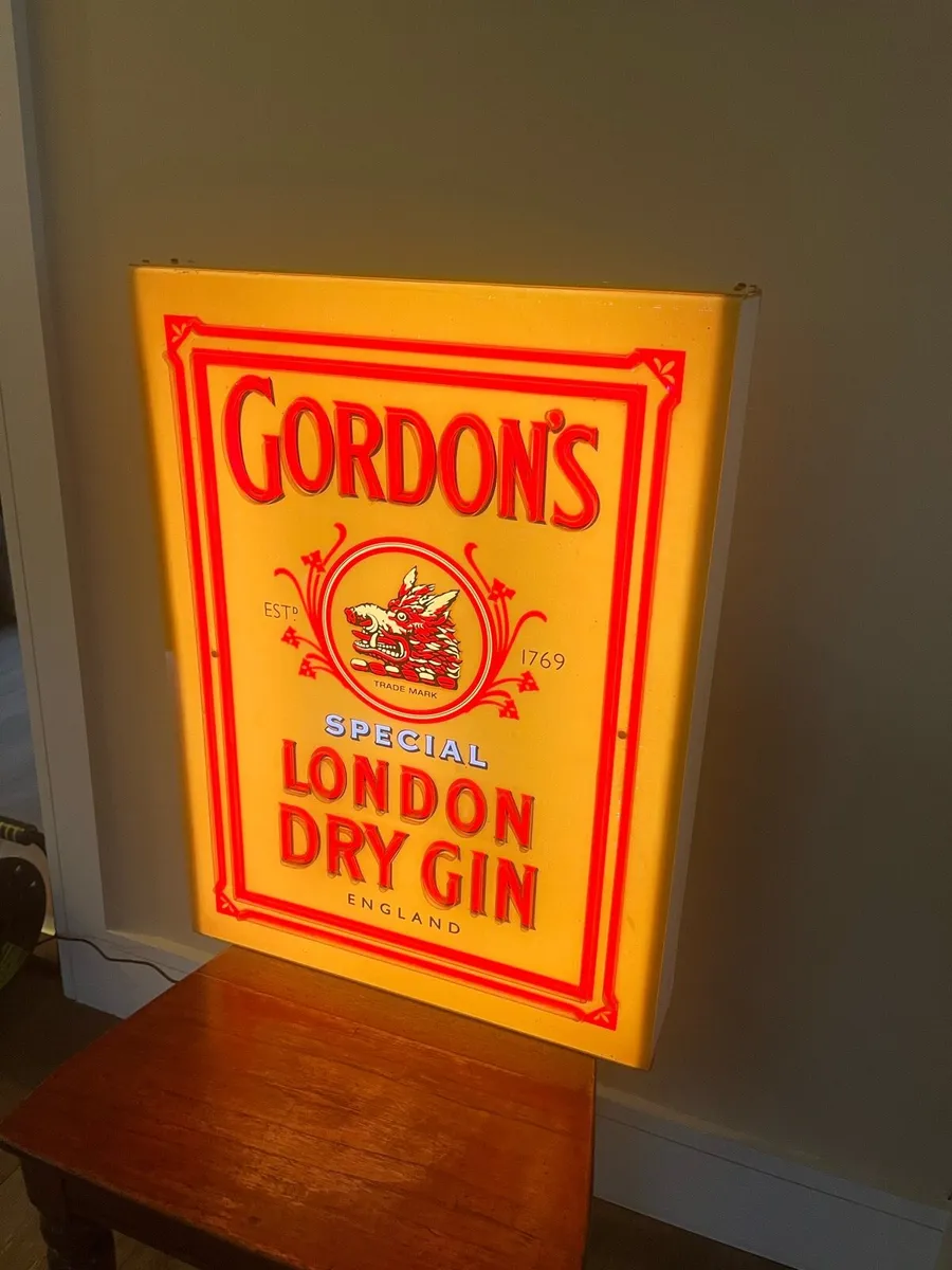 Vintage Gordon’s London Dry Gin Illuminated Sign - Image 3