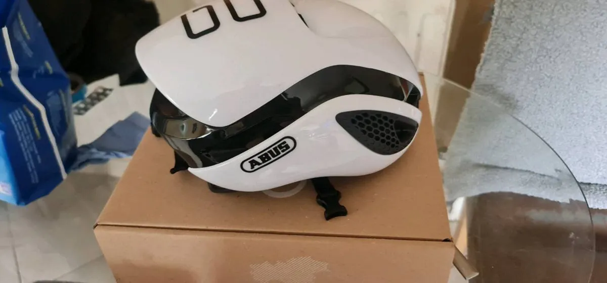 Brand new abus game chamger aero helmet - Image 1