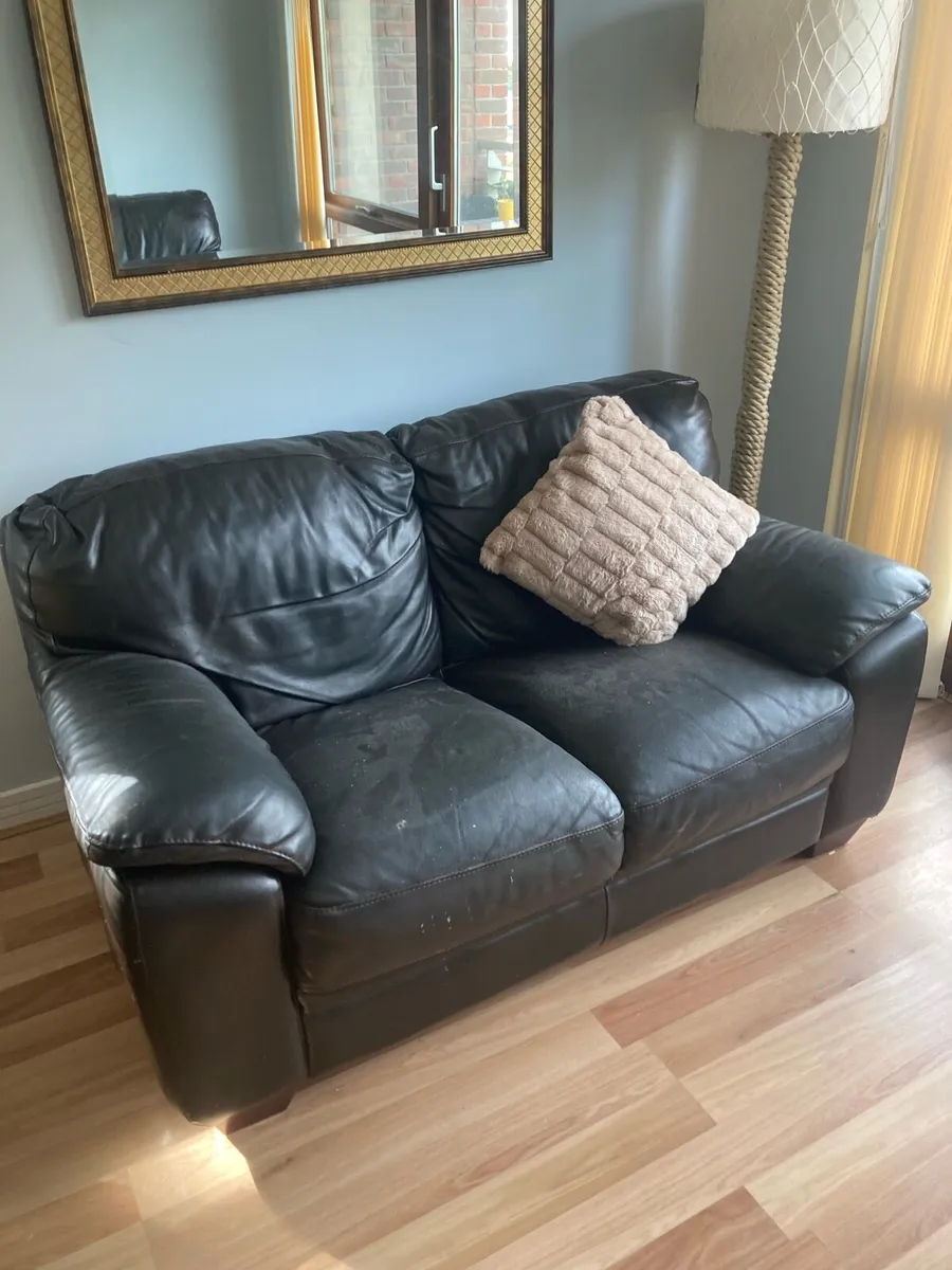 Beds, table, chairs and couches - Image 2