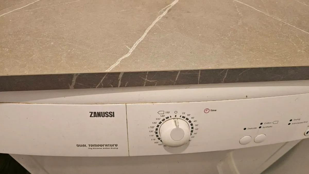 Condenser tumble dryer - Image 2