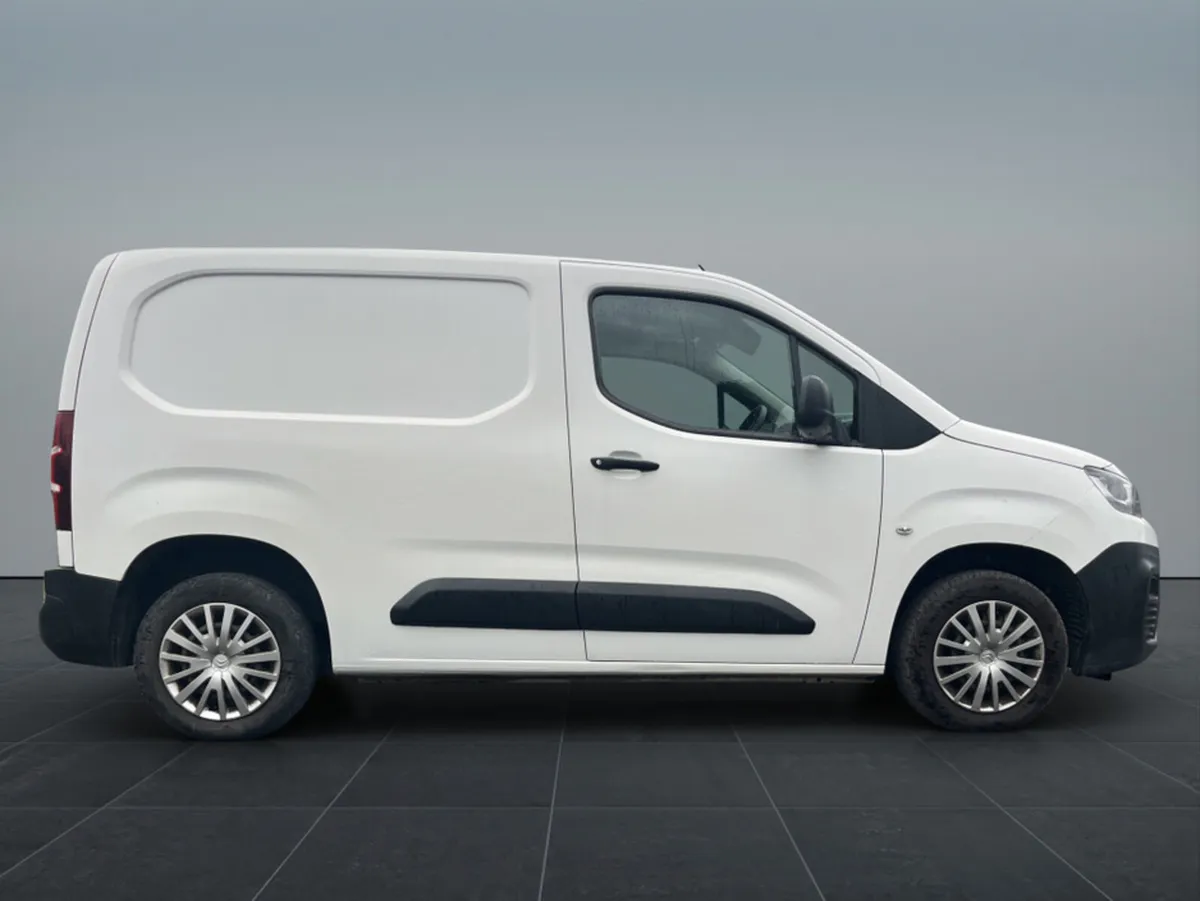Citroen Berlingo K9 LX 1.5 BLUEHDI 75 650KG M 3 - Image 3