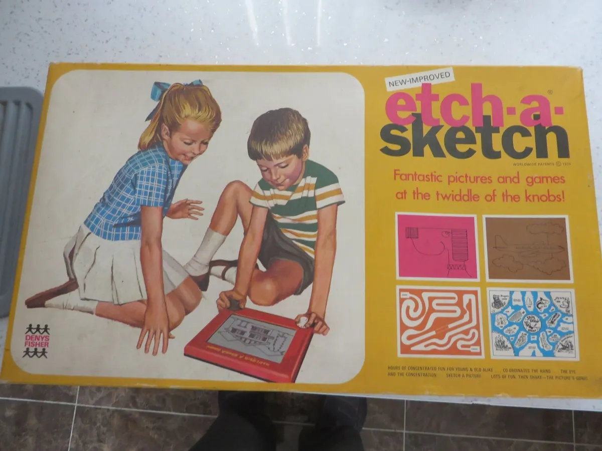Vintage Toys - Etch-A -Sketch - Image 2