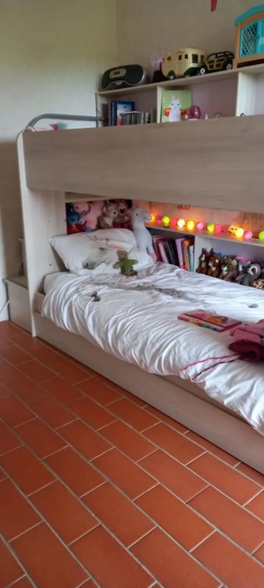 Triple Bunk - Image 1