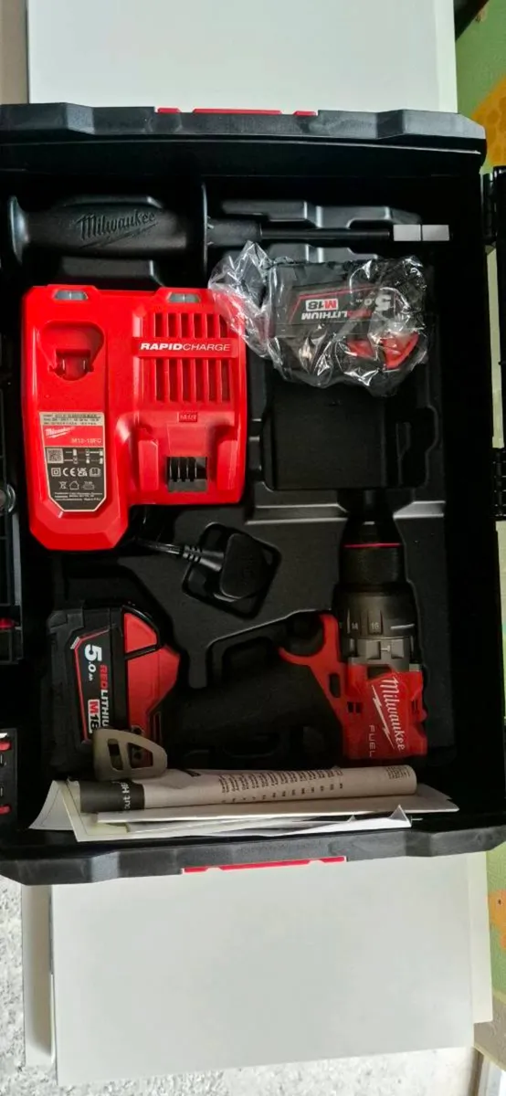 Milwaukee M18 Gen 4 FUEL Percussion Drill Kit | M1 - Image 2