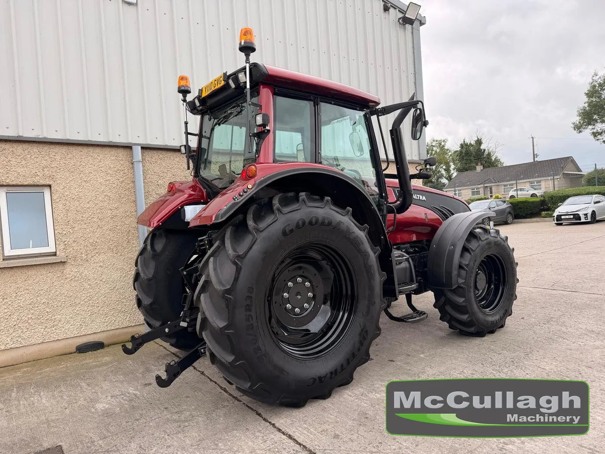 2010 Valtra T132 Versu - Image 3