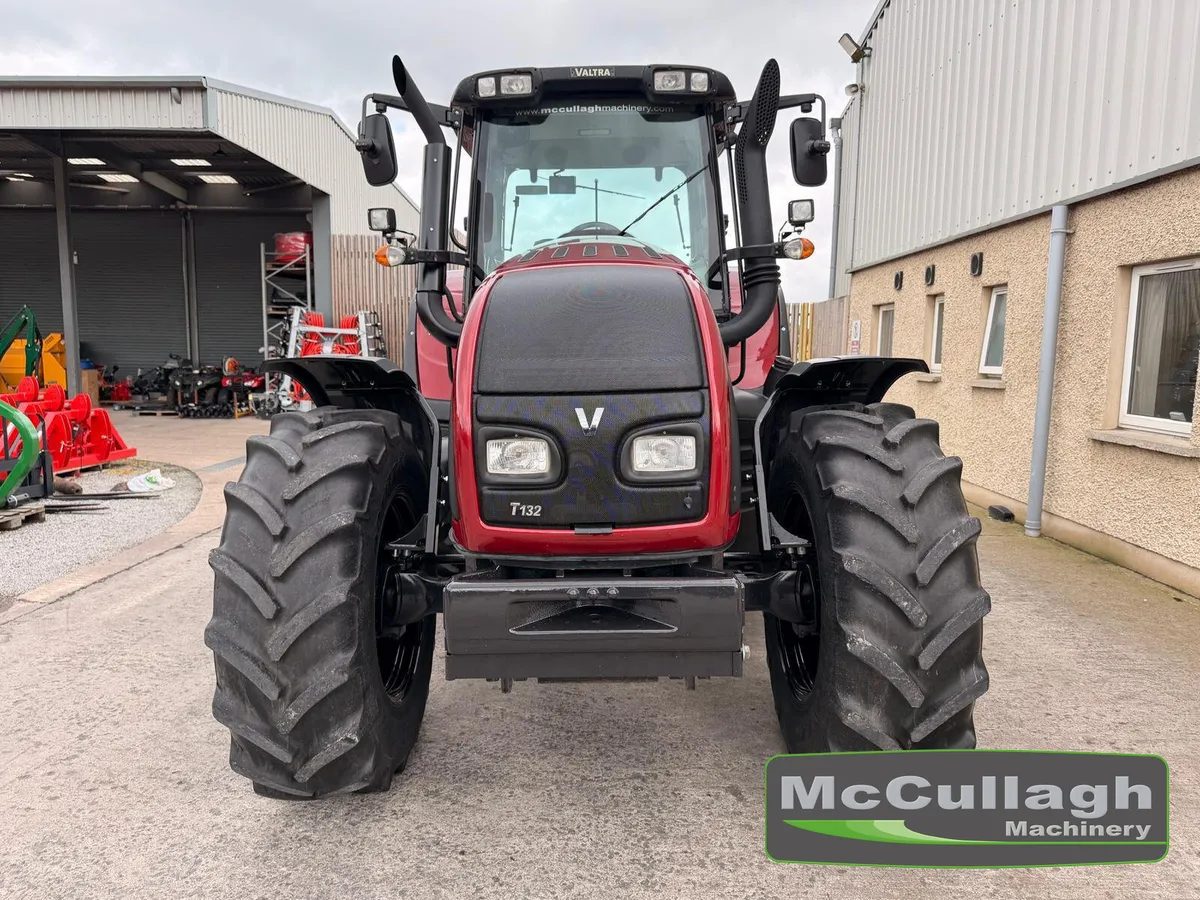 2010 Valtra T132 Versu - Image 4