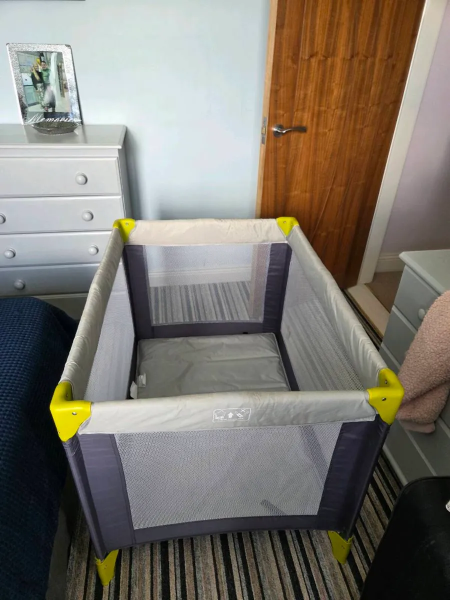 Travel Crib - Image 1