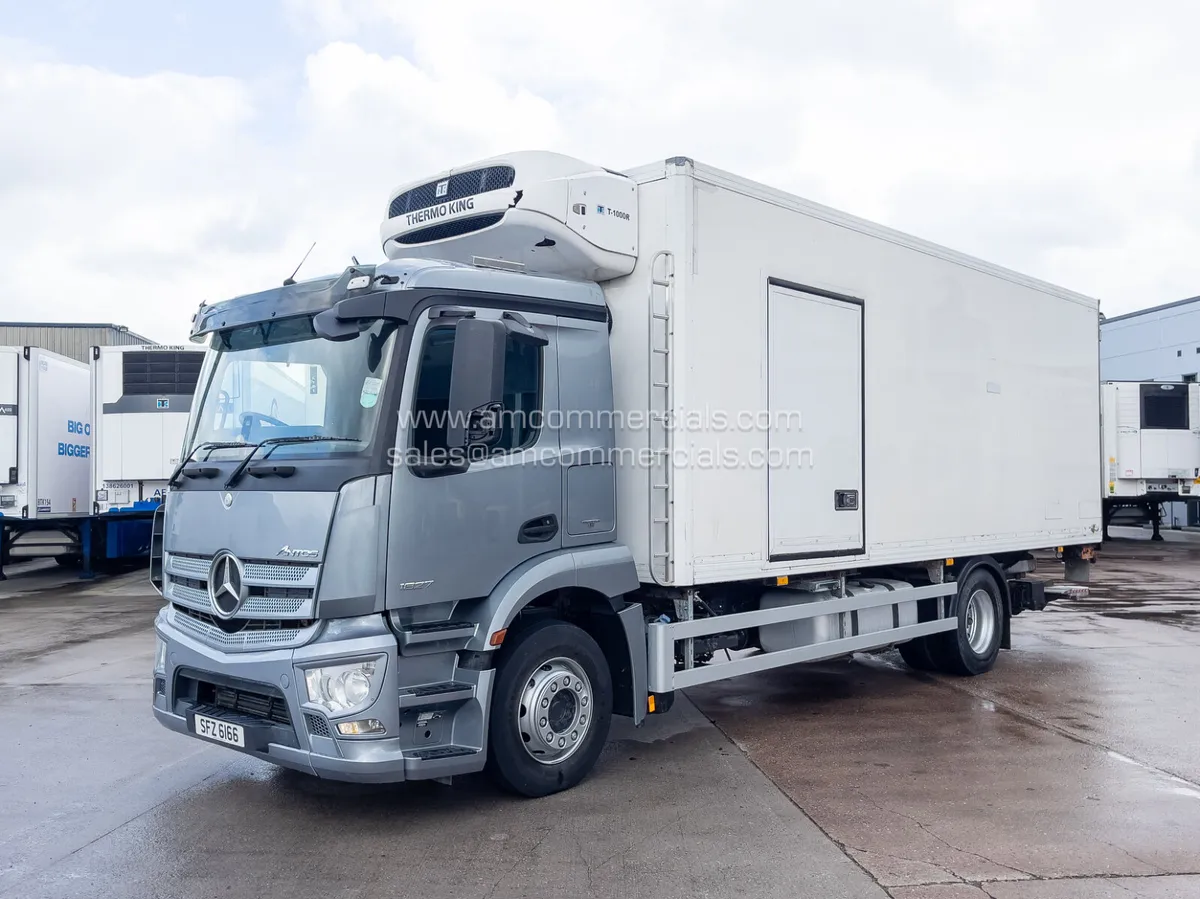 2014 MERCEDES-BENZ ANTOS 1827 18T FRIDGE TRUCK - Image 3