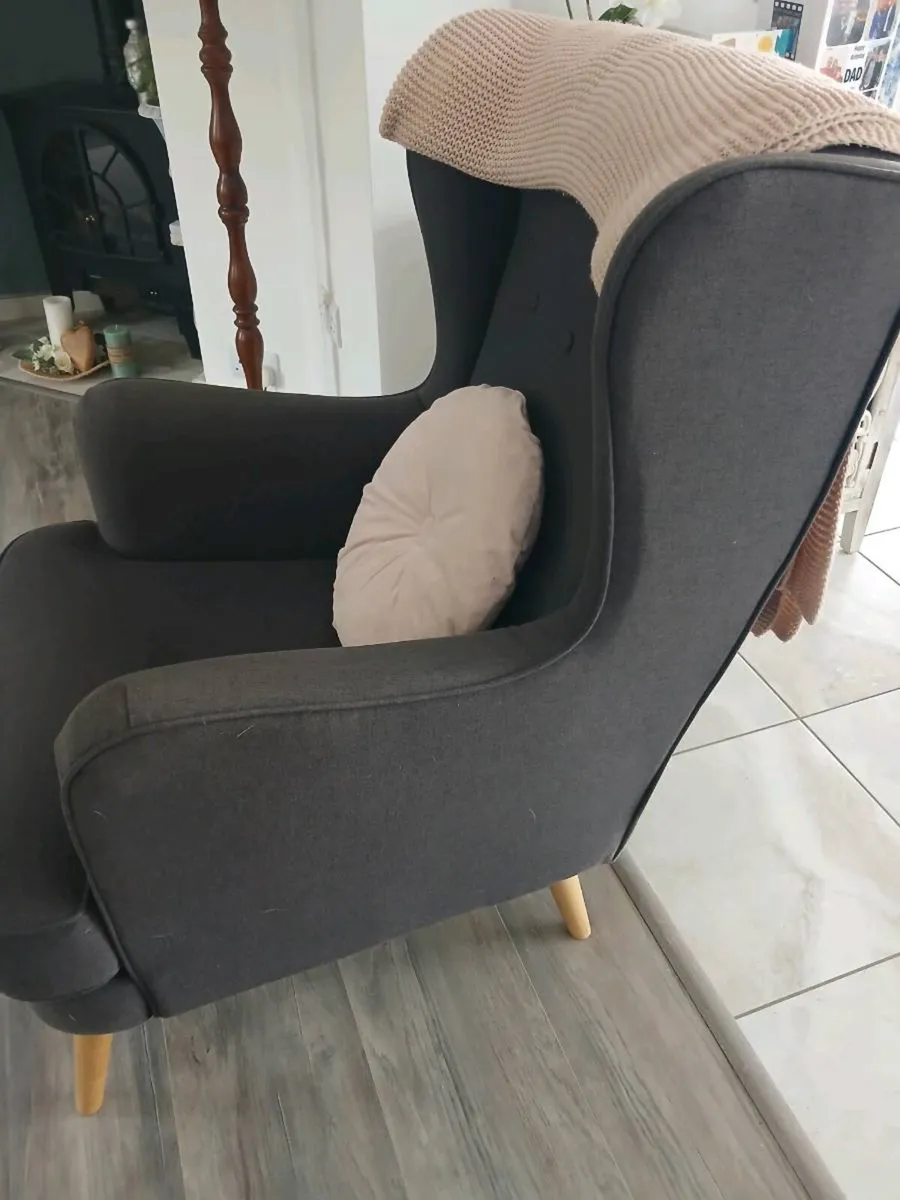 Armchair - Image 3