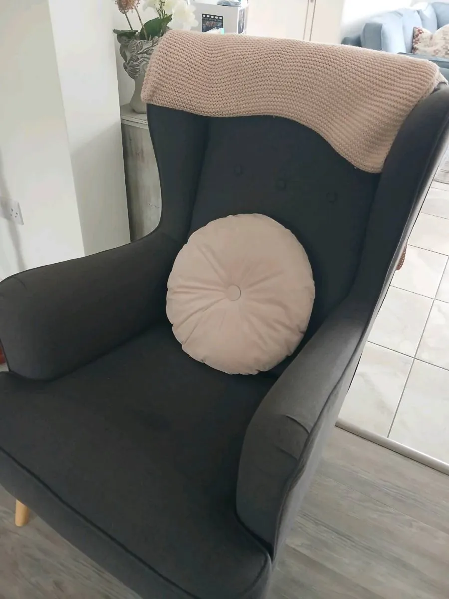 Armchair - Image 2