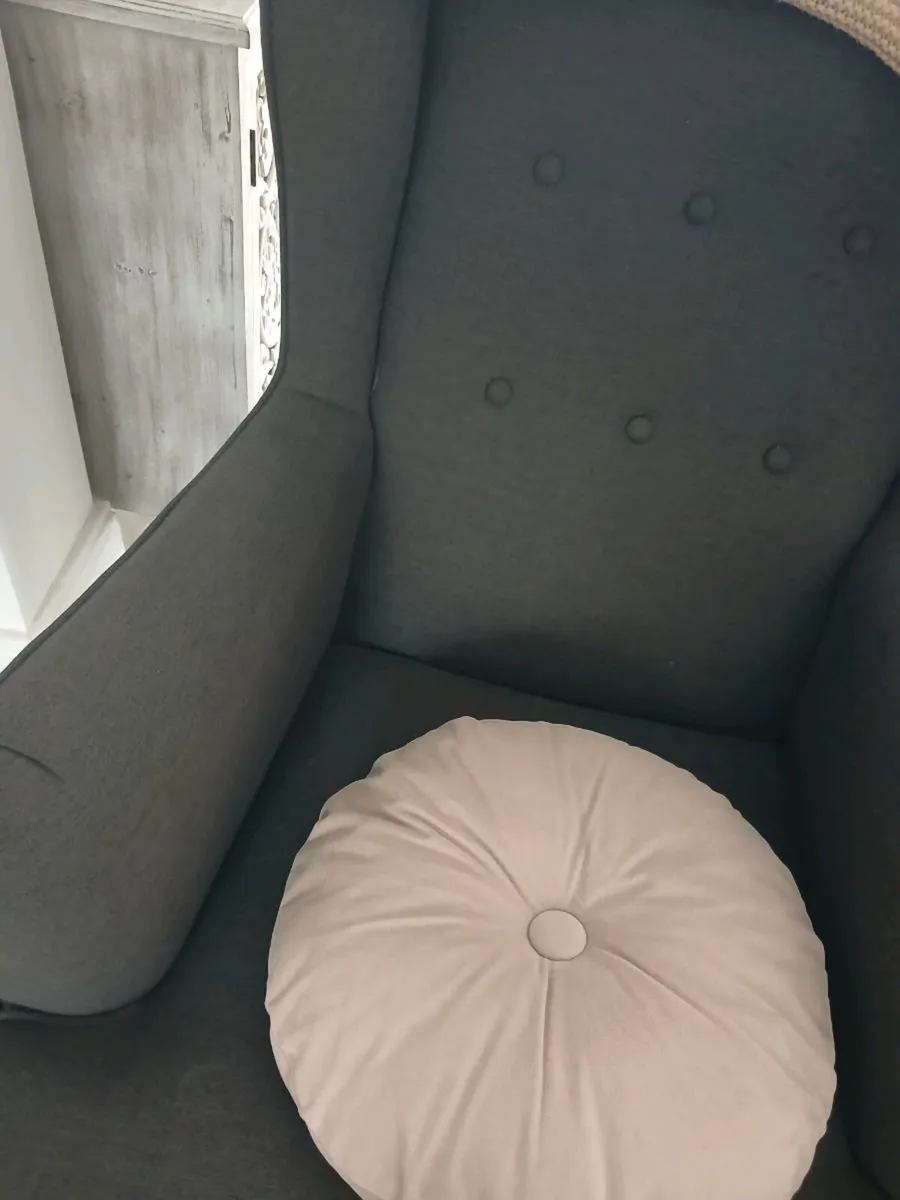 Armchair - Image 4