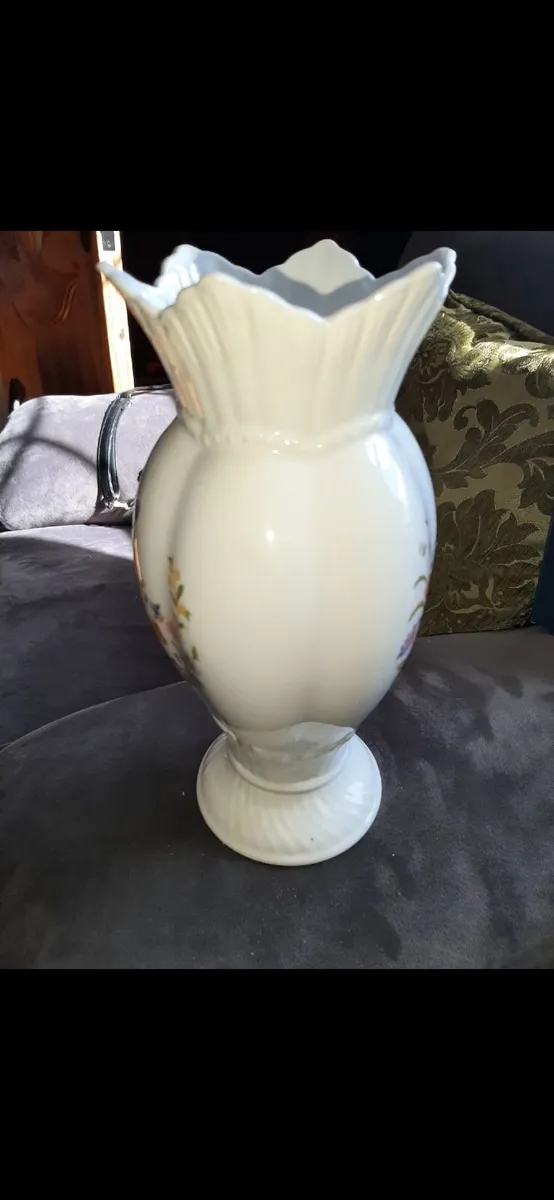 Aynsley "Windsor" Vase - Image 4