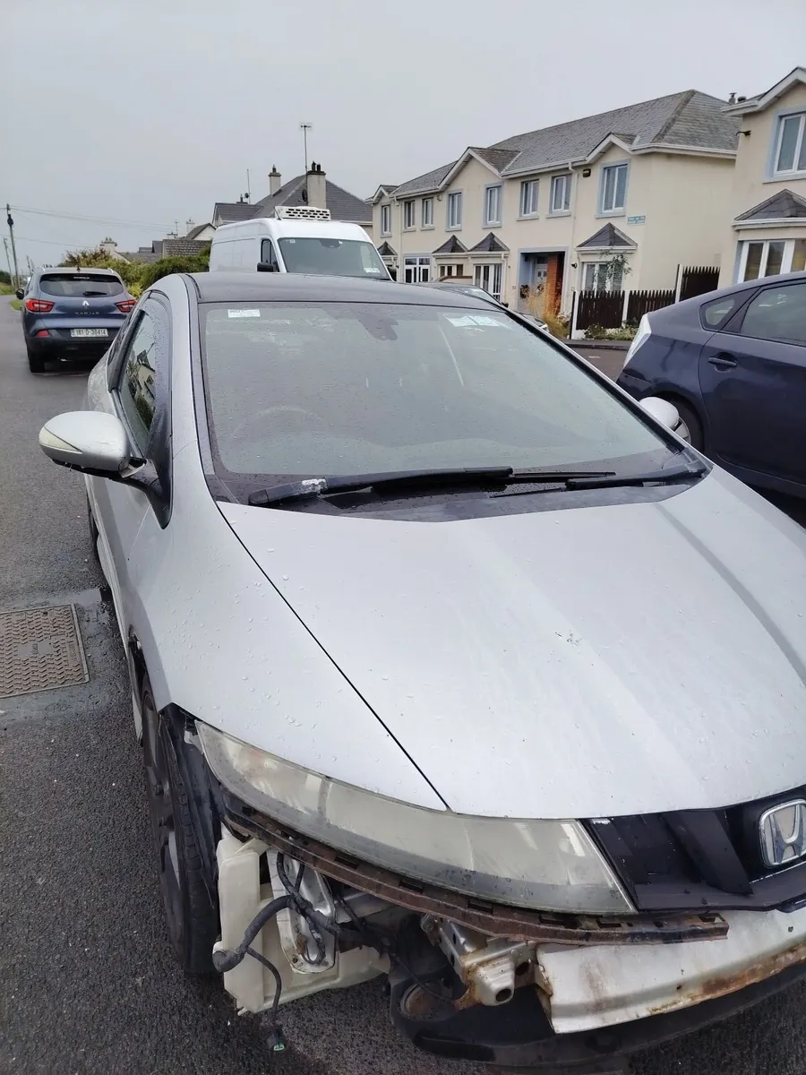 Honda civic fn1 damaged - Image 1