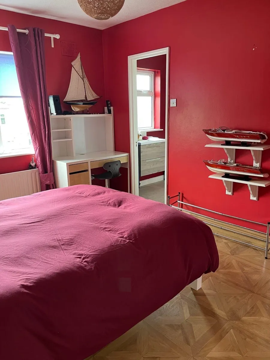 room for rent - Image 2