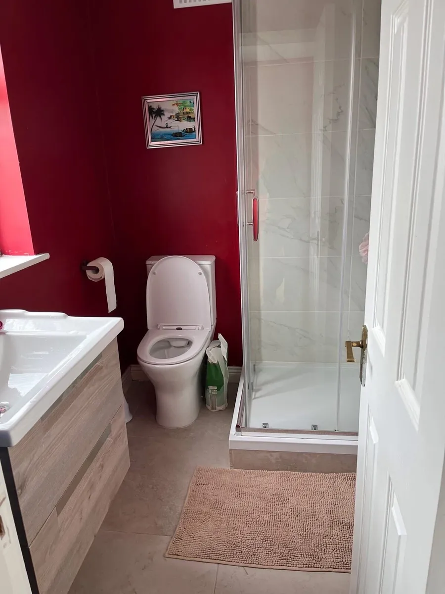 room for rent - Image 3
