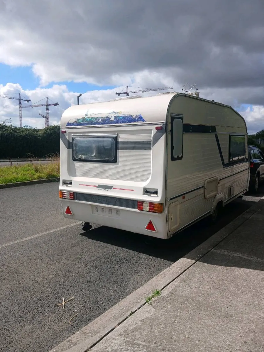 Caravan - Image 4