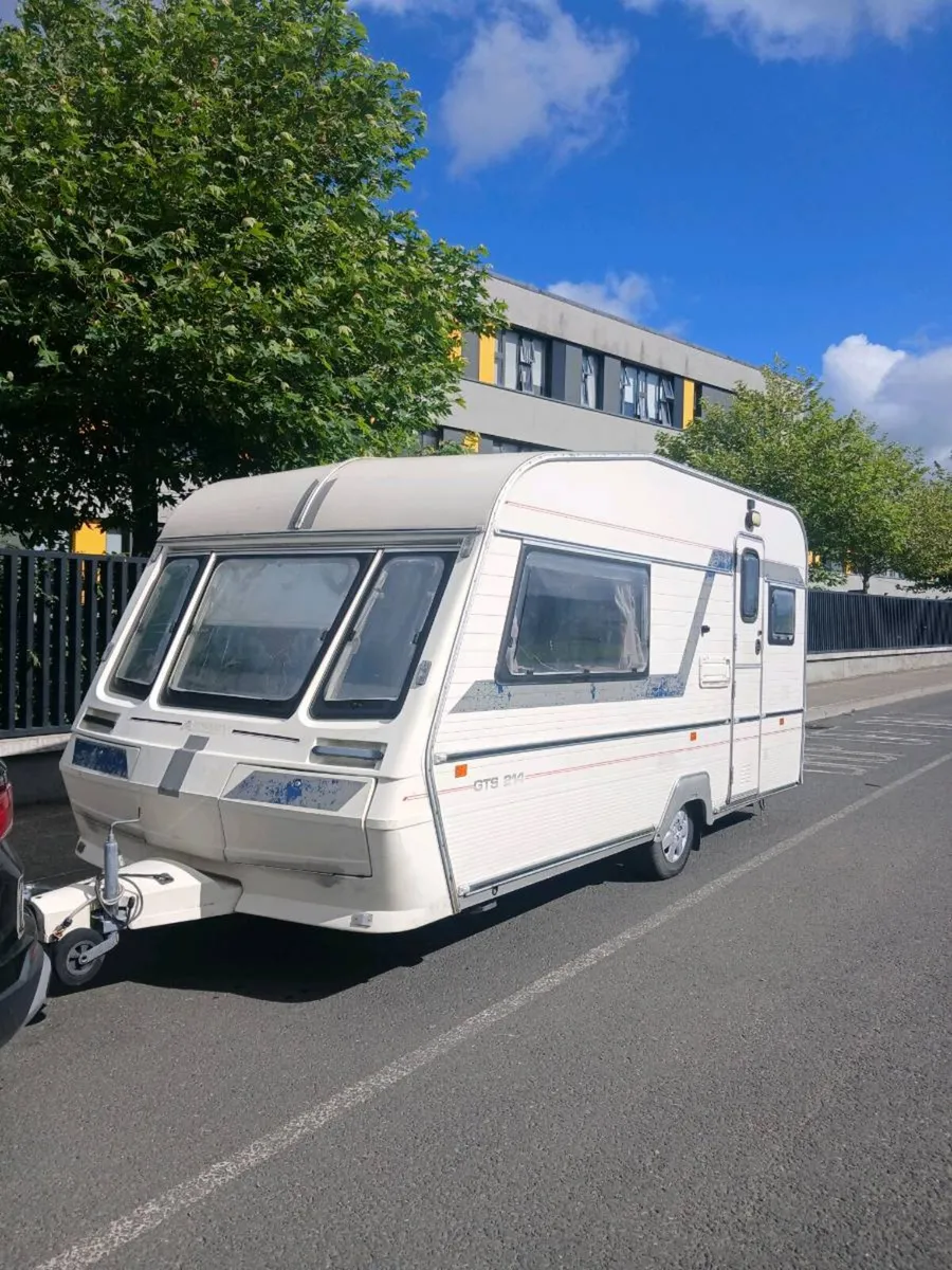 Caravan - Image 1
