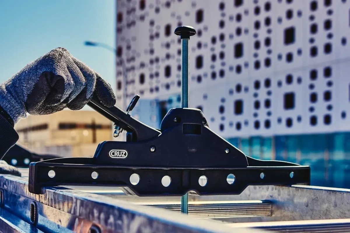 Cruz Van Ladder Clamps - Image 1