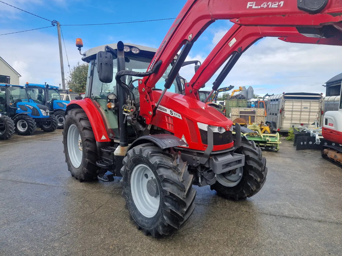 2019 Massey 5712s - Image 2